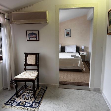 Apartments Vesna Funtana Extérieur photo