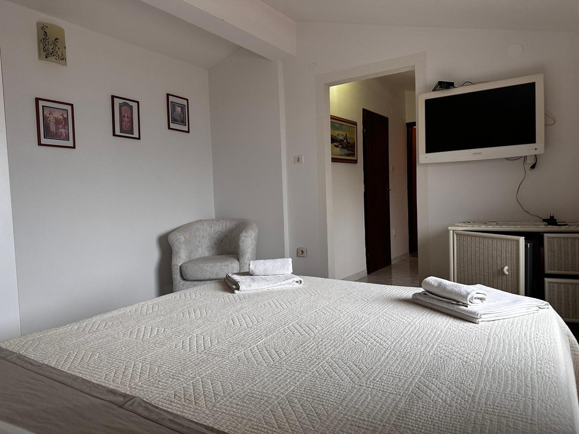 Apartments Vesna Funtana Extérieur photo