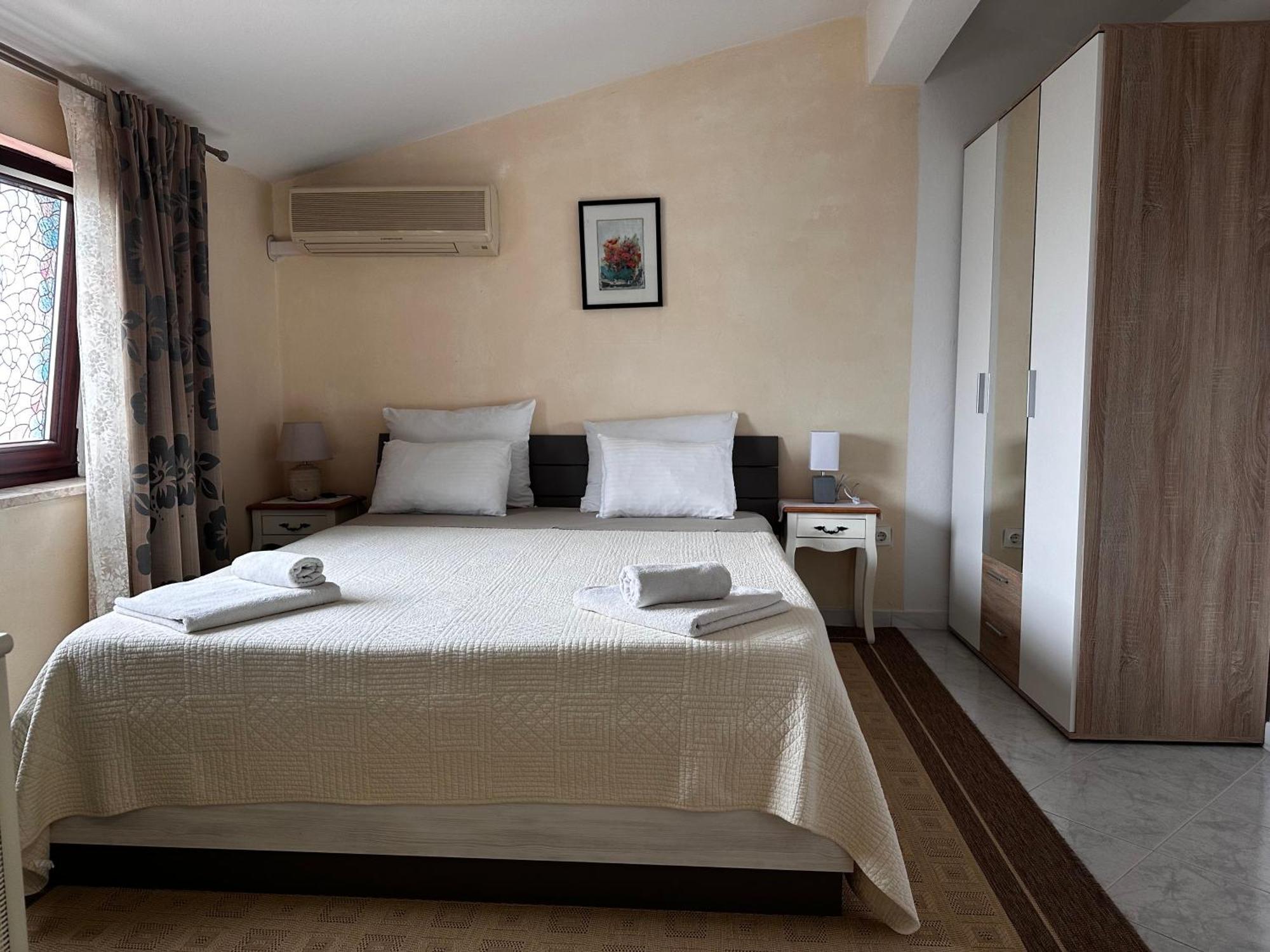 Apartments Vesna Funtana Extérieur photo