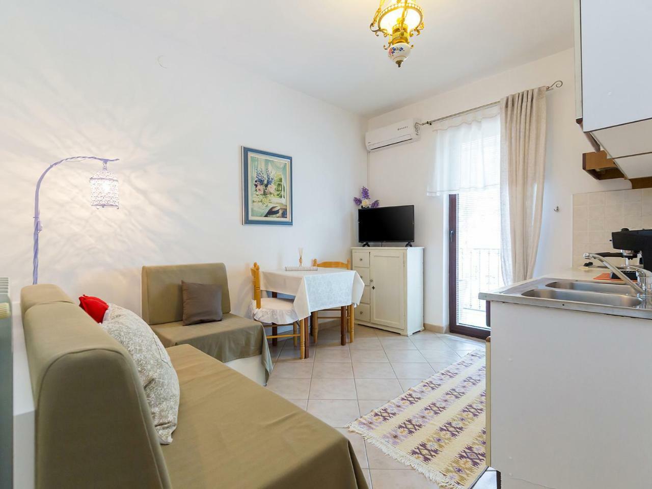 Apartments Vesna Funtana Extérieur photo