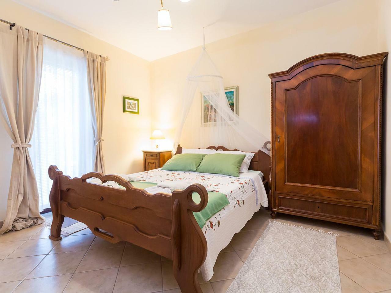 Apartments Vesna Funtana Extérieur photo