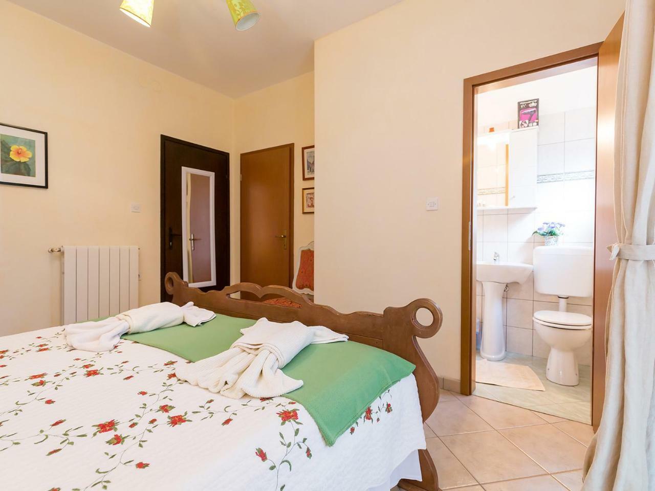 Apartments Vesna Funtana Extérieur photo