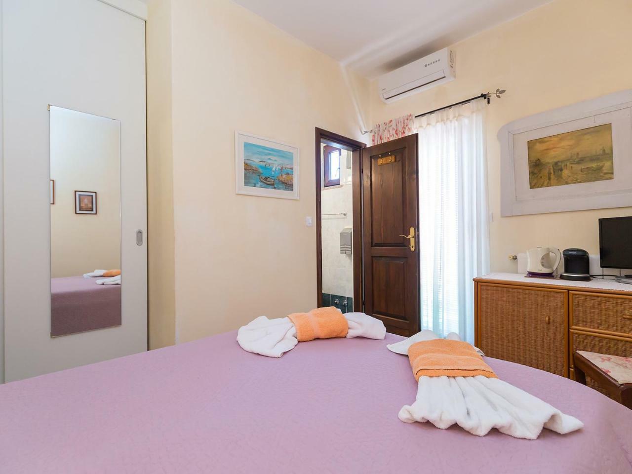 Apartments Vesna Funtana Extérieur photo