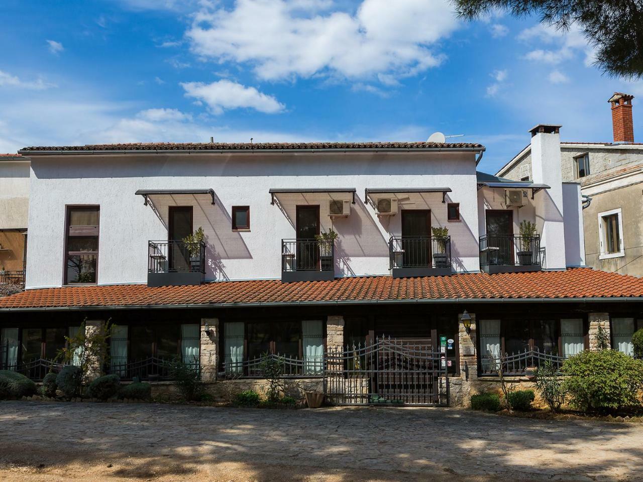Apartments Vesna Funtana Extérieur photo